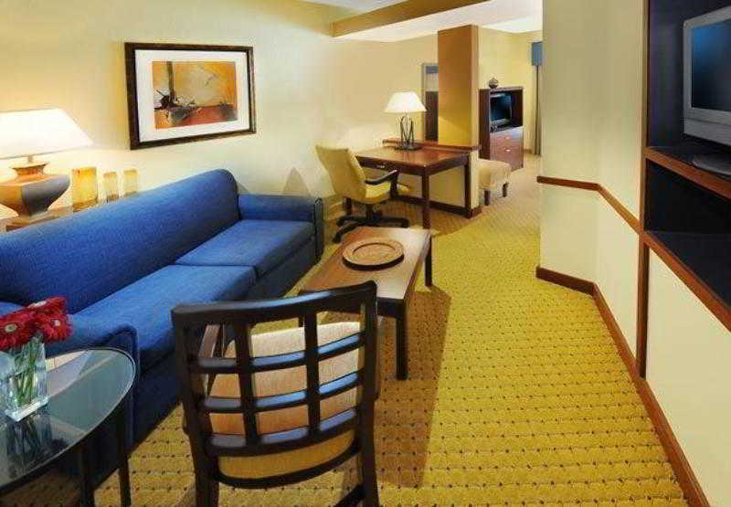 Fairfield Inn And Suites By Marriott Austin Northwest/The Domain Area Bilik gambar